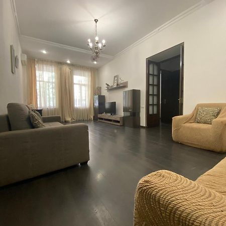 אודסה Apartment Ekaterinenskaya 24 מראה חיצוני תמונה